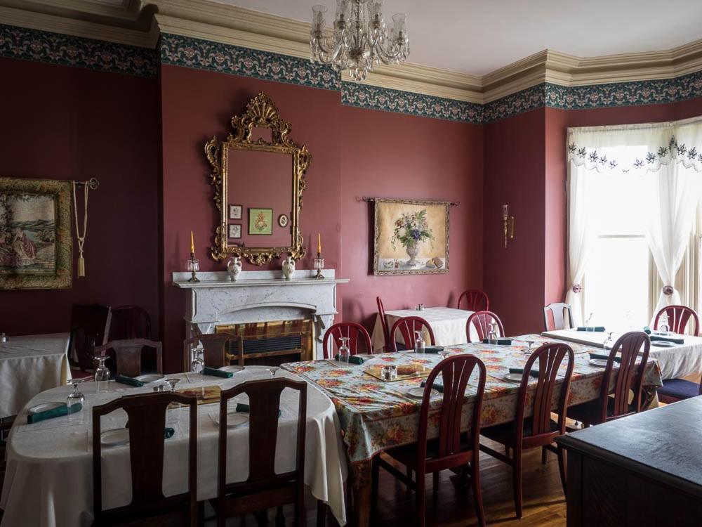 St. Martins Country Inn & Vaughan'S Restaurant מראה חיצוני תמונה